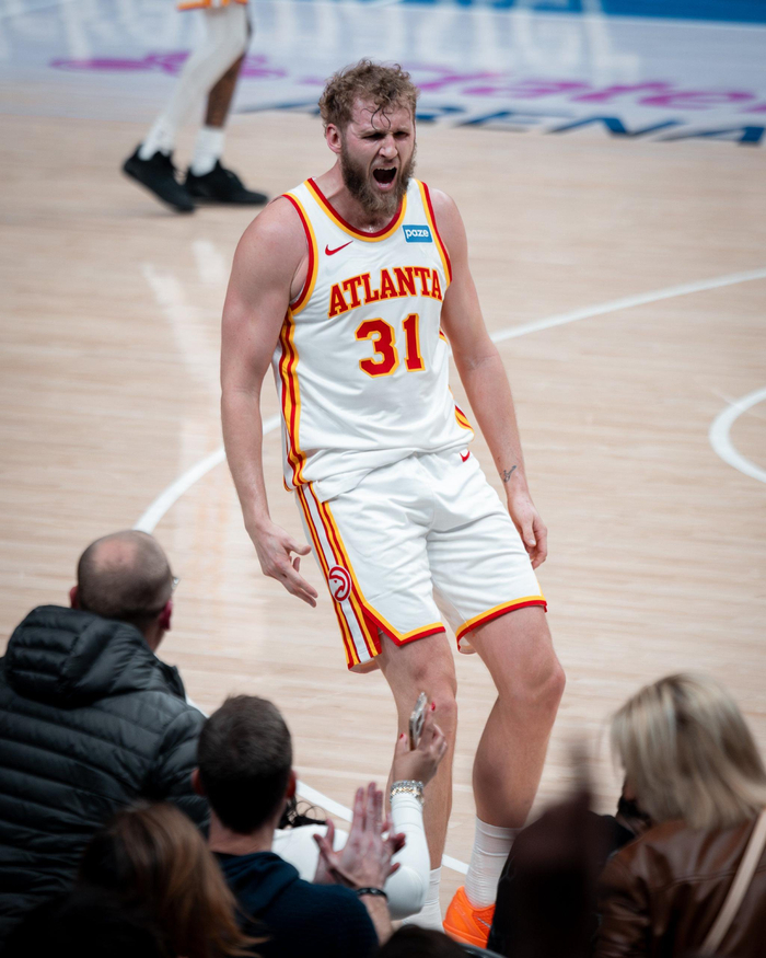 J9九游会-兰戴尔老鹰首秀砍26+11+5+4帽，火箭弃将爆发|体育赛事讨论|休斯敦火箭队|赛季表现|亚特兰大老鹰队|nba_新浪体育_新浪新闻